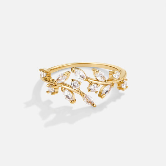 Anillo de cristal con diseño de enredadera en oro de 18 quilates