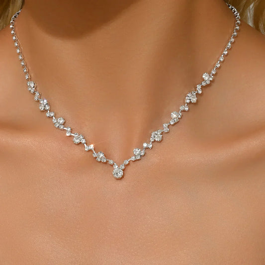 Elegante collar de boda con diamantes