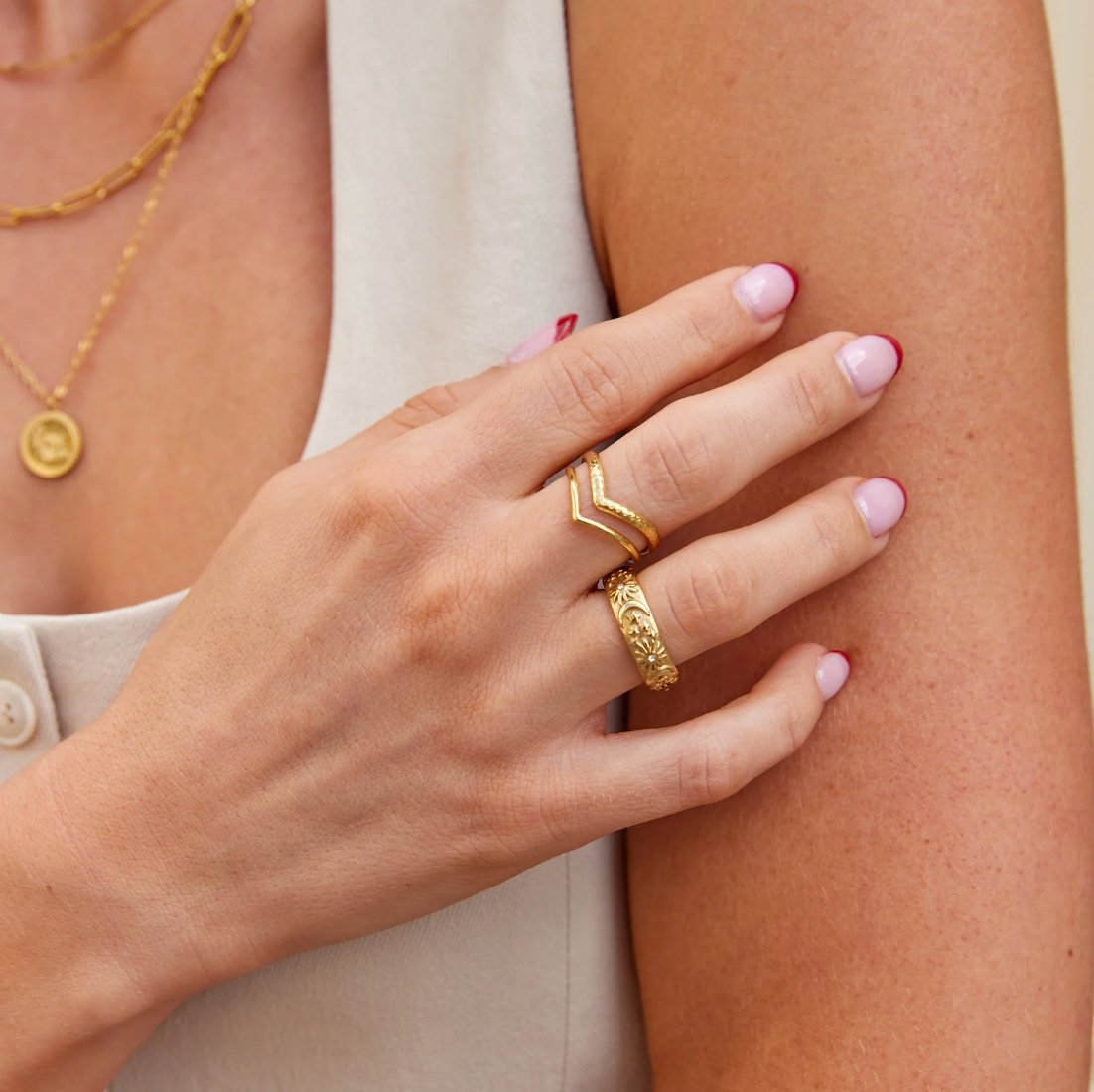 Anillo de oro celestial