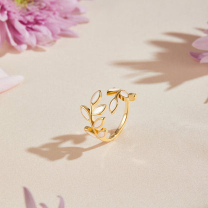 Anillo de hoja de oro