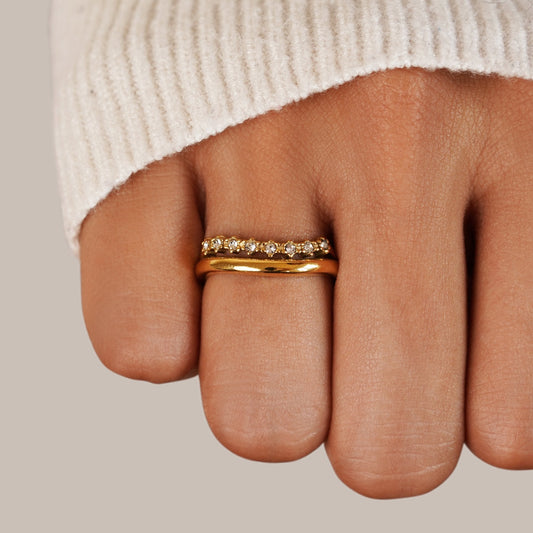 Anillo de capas de cristal blanco Marissa